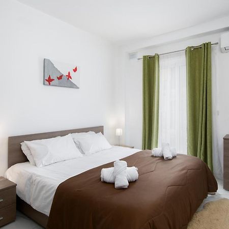 Saint Julian's Sea View Apartment 2 Bedrooms 2 Bathrooms, 2 Minutes Away From The Sea מראה חיצוני תמונה