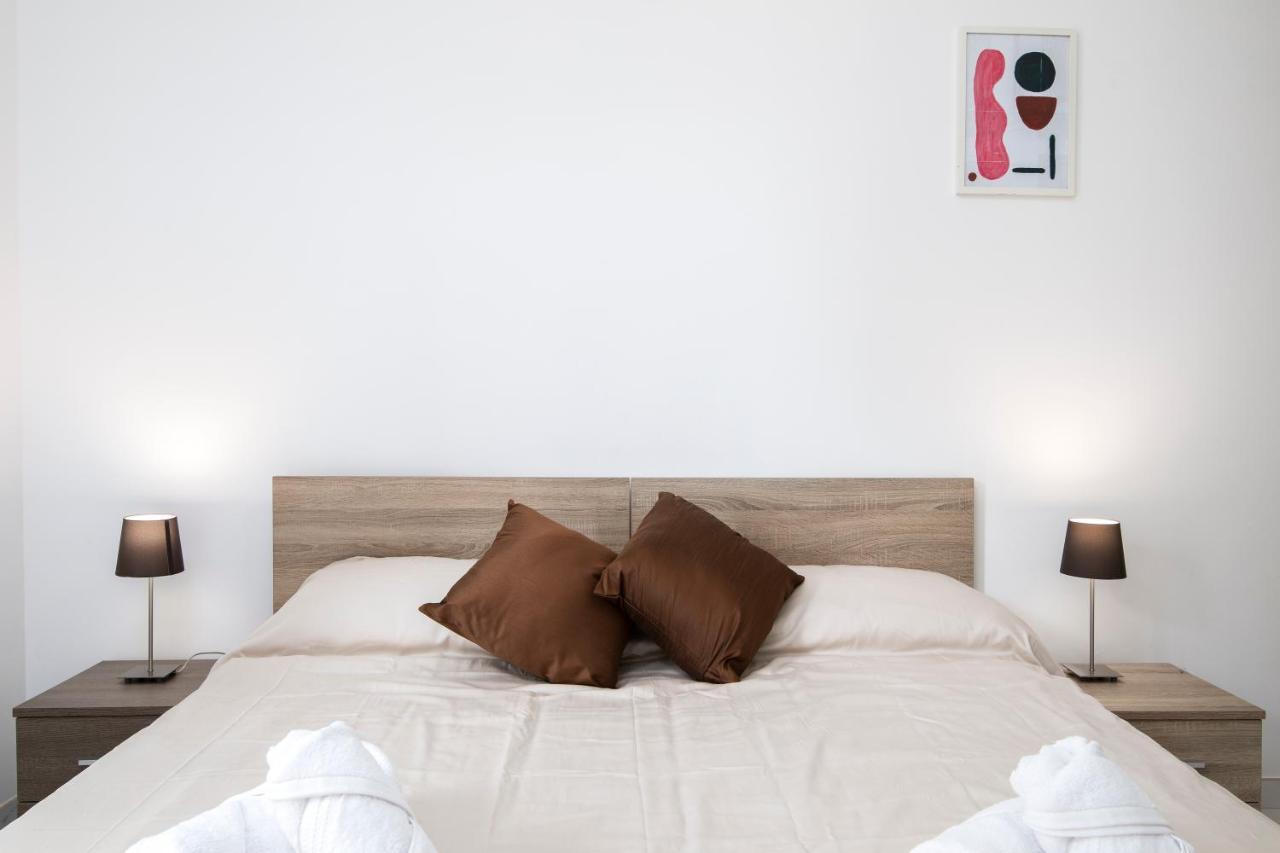 Saint Julian's Sea View Apartment 2 Bedrooms 2 Bathrooms, 2 Minutes Away From The Sea מראה חיצוני תמונה