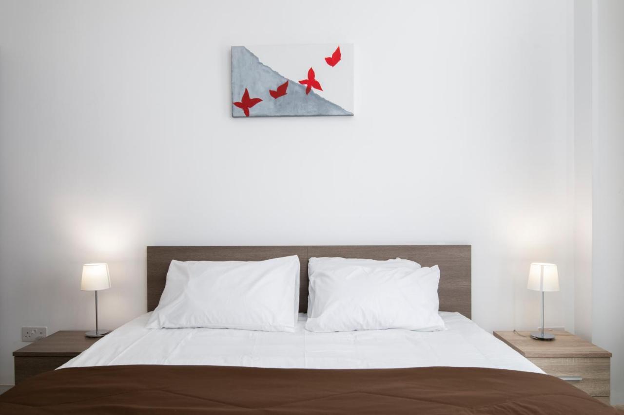 Saint Julian's Sea View Apartment 2 Bedrooms 2 Bathrooms, 2 Minutes Away From The Sea מראה חיצוני תמונה