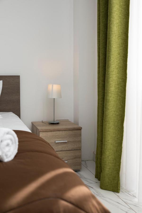 Saint Julian's Sea View Apartment 2 Bedrooms 2 Bathrooms, 2 Minutes Away From The Sea מראה חיצוני תמונה