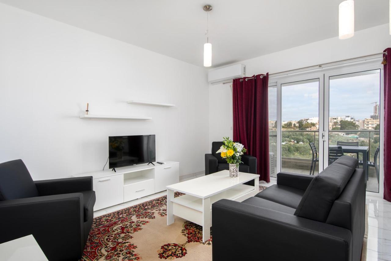 Saint Julian's Sea View Apartment 2 Bedrooms 2 Bathrooms, 2 Minutes Away From The Sea מראה חיצוני תמונה