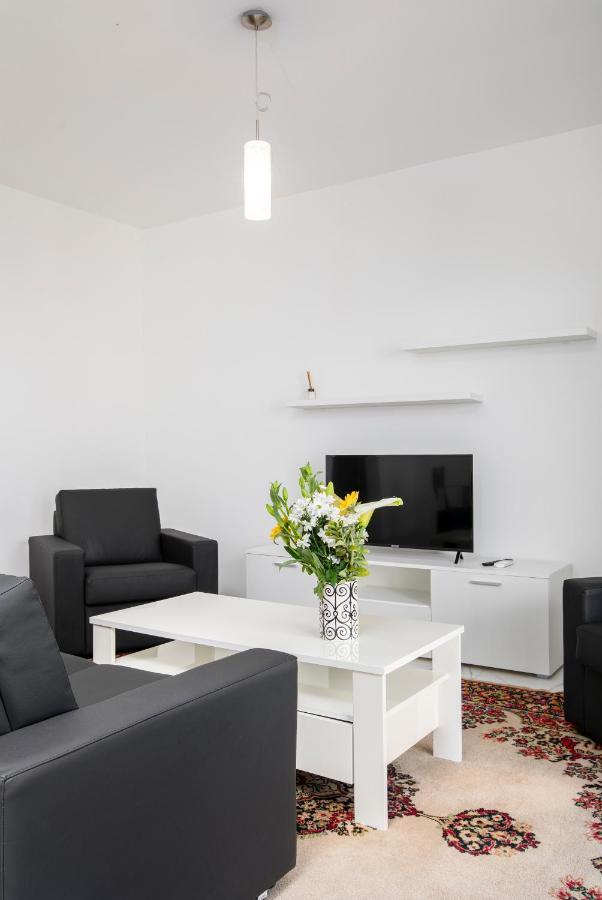Saint Julian's Sea View Apartment 2 Bedrooms 2 Bathrooms, 2 Minutes Away From The Sea מראה חיצוני תמונה